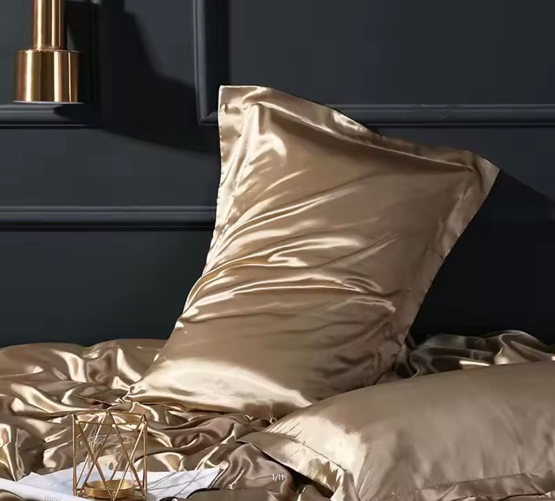 Taie d’oreiller en satin- NAYA BEAUTY
